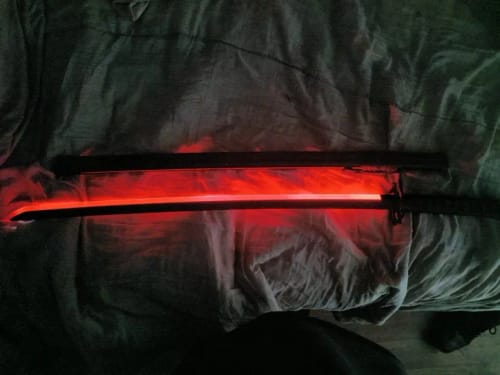 Glowing & Smoking Zanpakuto (BLEACH)